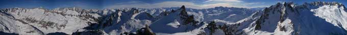 Panoramica
                                                  360� dalla cima del
                                                  Lochberg