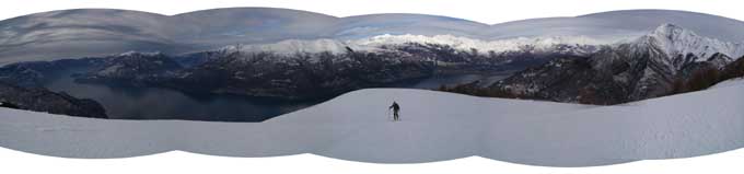 Panorama a 180� salendo il Monte Muggio da Camaggiore